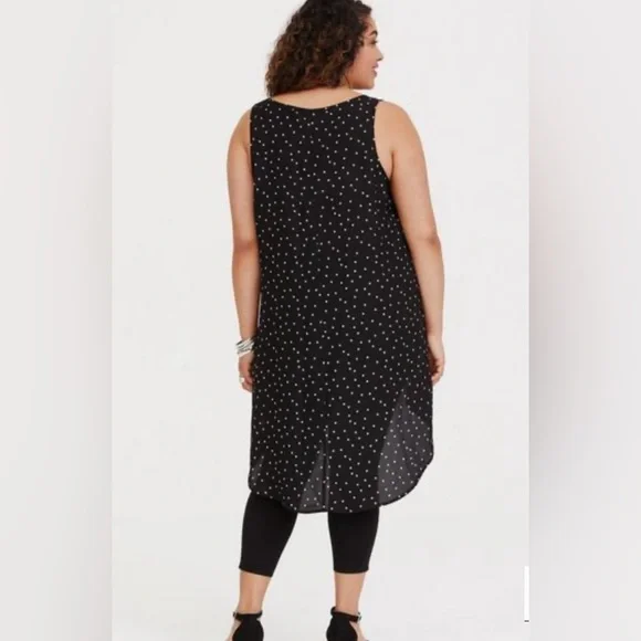 Torrid Black Star Hi-lo Tank - Picture 3 of 11